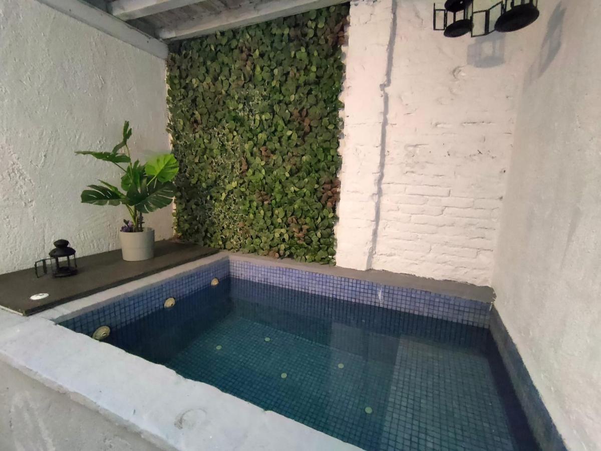 Pequeno Alojamiento Con Mini Piscina - No Climatizada Βαλένθια Εξωτερικό φωτογραφία