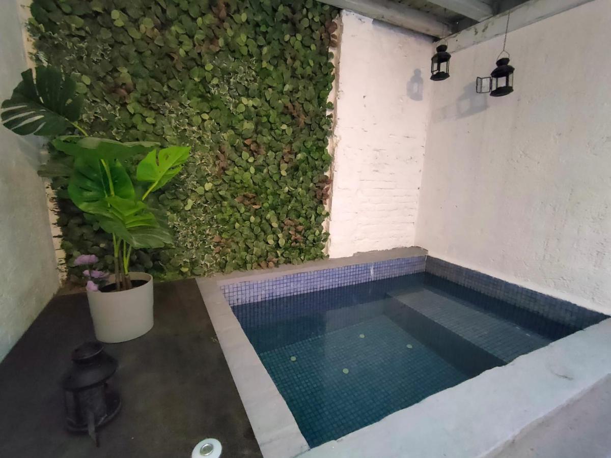 Pequeno Alojamiento Con Mini Piscina - No Climatizada Βαλένθια Εξωτερικό φωτογραφία